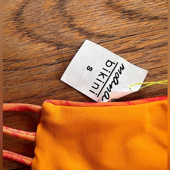 Moana bikini bottom orange fish reversible yellow in size small - Picture 2 of 5